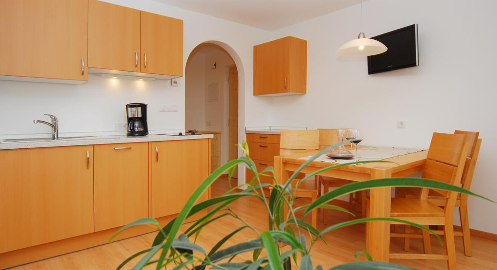 Christelehof Apartman Castelrotto Szoba fotó